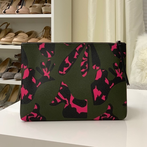 Banana Republic clutch - Picture 2 of 4